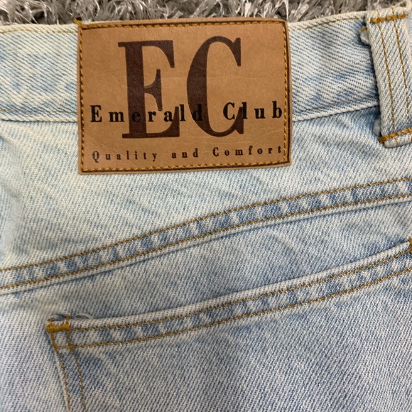 Women’s Vintage Emerald Club High Waisted Mom Jeans Size 12 Petite Light Wash - Picture 11 of 15